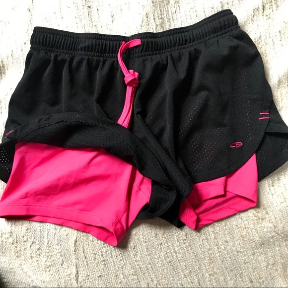 DEAL! 2 Mesh Shorts with Inserted Spandex Short - Picture 2 of 3
